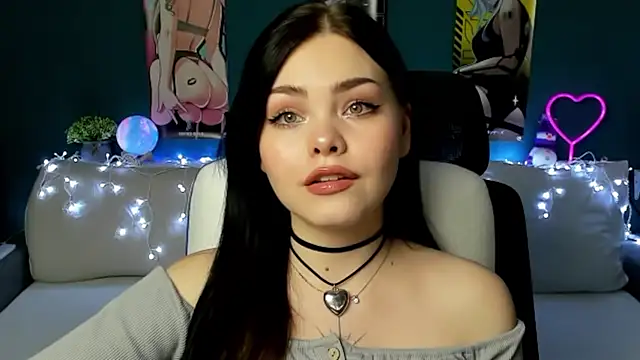 Snapshot of AkiraKatsu chatting on 8, 1, 2025 AkiraKatsu online show from 8, 1, 2025