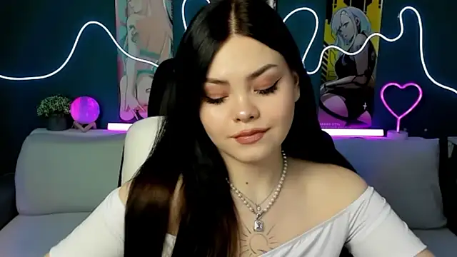 Snapshot of AkiraKatsu chatting on 5, 2, 2025 AkiraKatsu online show from 5, 2, 2025