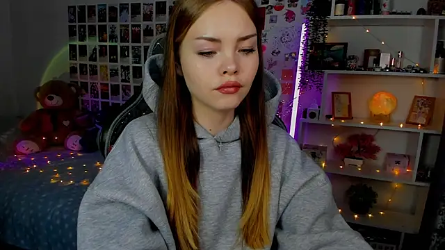 Snapshot of AkiraKatsu chatting on 30, 9, 2025 AkiraKatsu online show from 30, 9, 2025