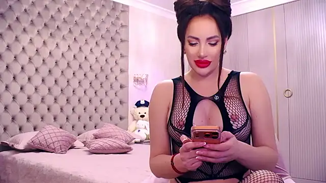 Snapshot of TianaPosh chatting on 2, 4, 2026 TianaPosh online show from 2, 4, 2026