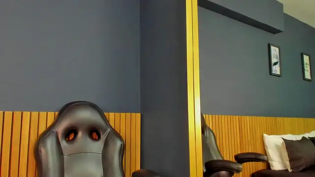 Snapshot of NathRossi chatting on 26, 2, 2025 NathRossi online show from 26, 2, 2025