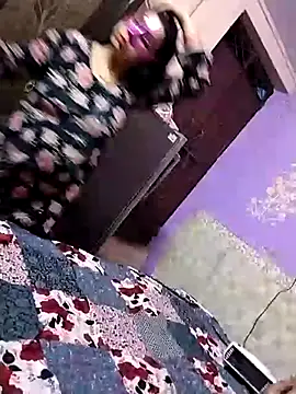 Snapshot of bobbyronak chatting on 22, 12, 2024 bobbyronak online show from 22, 12, 2024