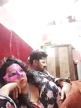 Snapshot of bobbyronak chatting on 25, 12, 2024 bobbyronak online show from 25, 12, 2024