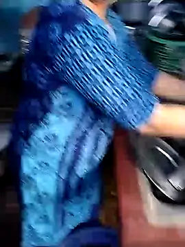 Snapshot of bobbyronak chatting on 27, 1, 2025 bobbyronak online show from 27, 1, 2025