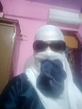 Snapshot of bobbyronak chatting on 28, 1, 2025 bobbyronak online show from 28, 1, 2025