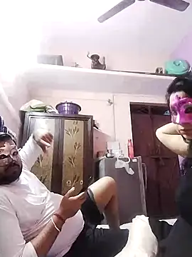 Snapshot of bobbyronak chatting on 1, 2, 2025 bobbyronak online show from 1, 2, 2025