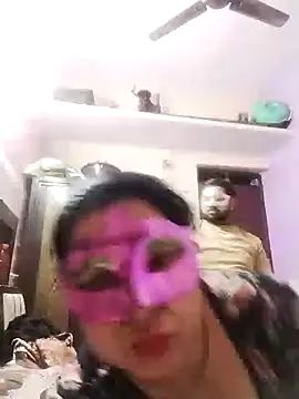 Snapshot of bobbyronak chatting on 2, 2, 2025 bobbyronak online show from 2, 2, 2025