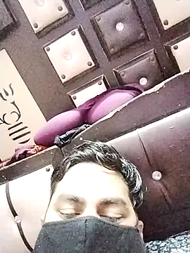 Snapshot of bobbyronak chatting on 15, 2, 2025 bobbyronak online show from 15, 2, 2025