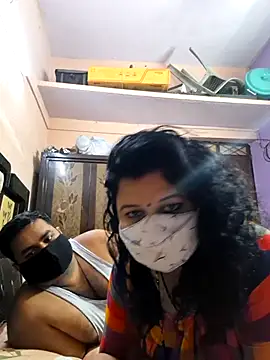 Snapshot of bobbyronak chatting on 12, 10, 2025 bobbyronak online show from 12, 10, 2025