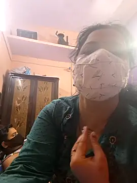 Snapshot of bobbyronak chatting on 3, 11, 2025 bobbyronak online show from 3, 11, 2025