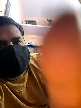 Snapshot of bobbyronak chatting on 16, 11, 2025 bobbyronak online show from 16, 11, 2025