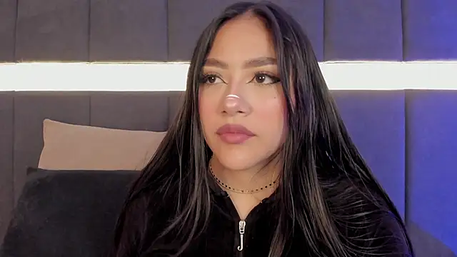 nicolle pierce online show from 1, 2, 2025