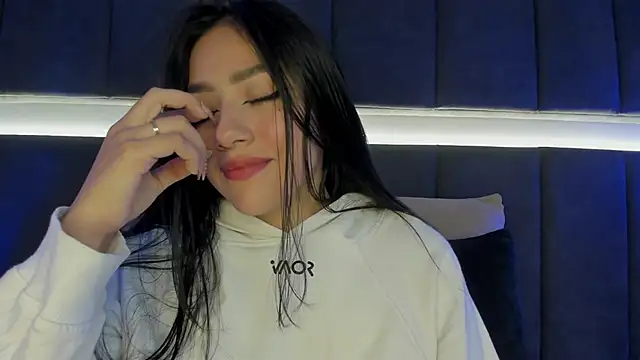 nicolle pierce online show from 9, 2, 2025