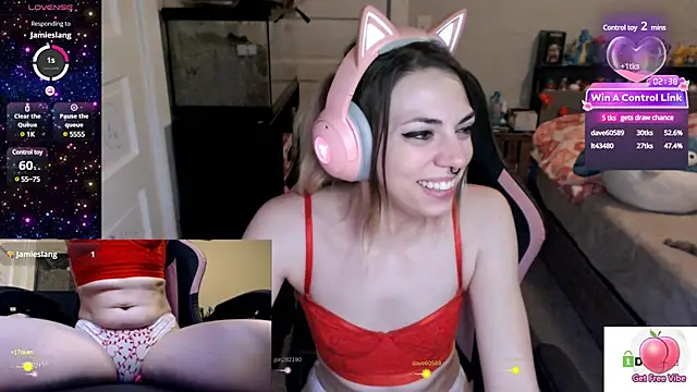 Snapshot of KSwonderland6 chatting on 2, 2, 2025 KSwonderland6 online show from 2, 2, 2025