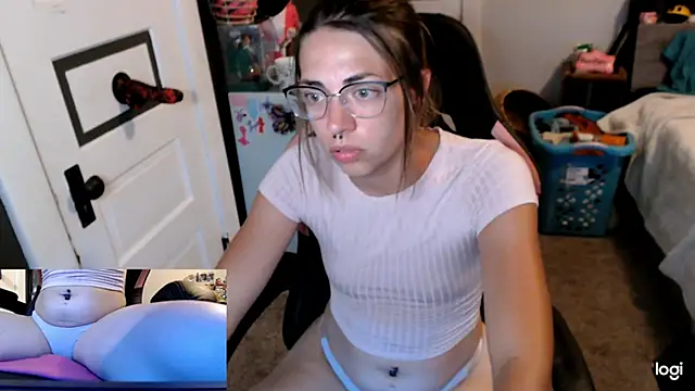 Snapshot of KSwonderland6 chatting on 14, 9, 2025 KSwonderland6 online show from 14, 9, 2025