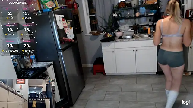 Snapshot of KSwonderland6 chatting on 11, 11, 2025 KSwonderland6 online show from 11, 11, 2025