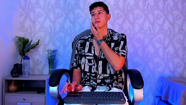 Snapshot of Dorianmistery2322_ chatting on 25, 1, 2025 Dorianmistery2322 online show from 25, 1, 2025