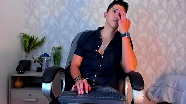 Snapshot of Dorianmistery2322_ chatting on 30, 1, 2025 Dorianmistery2322 online show from 30, 1, 2025