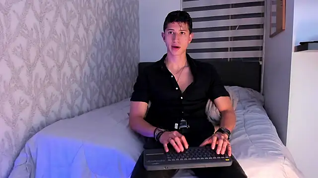 Snapshot of Dorianmistery2322_ chatting on 6, 2, 2025 Dorianmistery2322 online show from 6, 2, 2025