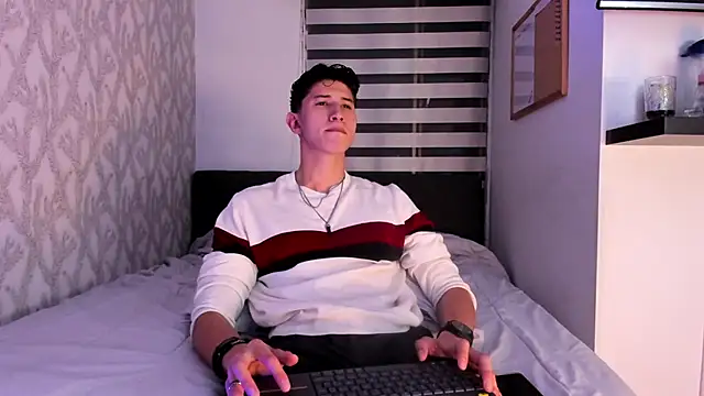 Snapshot of Dorianmistery2322_ chatting on 5, 3, 2025 Dorianmistery2322 online show from 5, 3, 2025