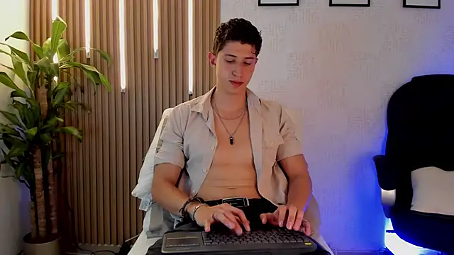 Dorianmistery2322  online show from 17, 12, 2025