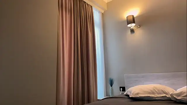 Lora Squirt online show from 23, 3, 2025