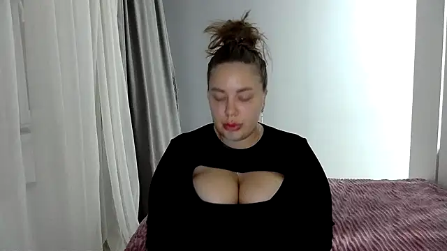 96CHloe96 online show from 13, 12, 2024