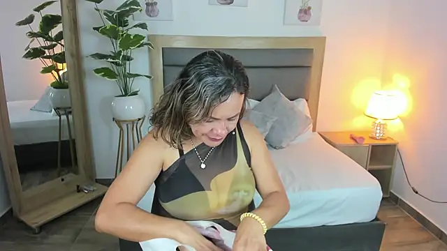 Snapshot of gipsela_gomez chatting on 19, 2, 2025 gipsela gomez online show from 19, 2, 2025