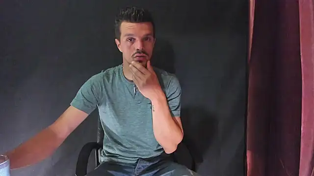Snapshot of DonyBrown chatting on 3, 5, 2026 DonyBrown online show from 3, 5, 2026