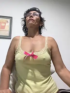 MireyaTorresGu online show from 19, 2, 2026