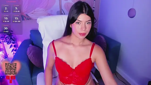 Snapshot of MiaDlucca chatting on 19, 12, 2024 MiaDlucca online show from 19, 12, 2024