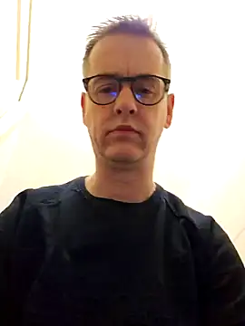 Hectorthyssen1 online show from 16, 1, 2025