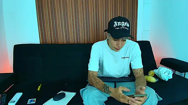 Zacktk7 online show from 25, 2, 2025