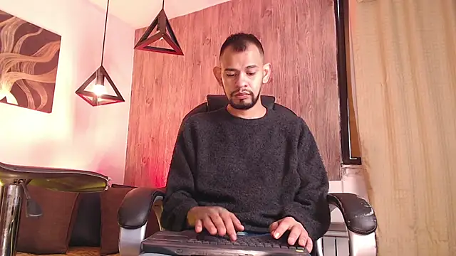 Snapshot of Bedobigcock chatting on 11, 2, 2025 Bedobigcock online show from 11, 2, 2025