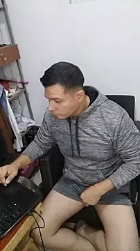 Snapshot of miketripi420 chatting on 14, 4, 2026 miketripi420 online show from 14, 4, 2026