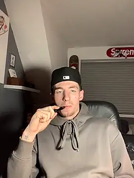 MikesWood21 online show from 7, 12, 2024