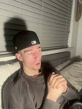 MikesWood21 online show from 20, 12, 2024