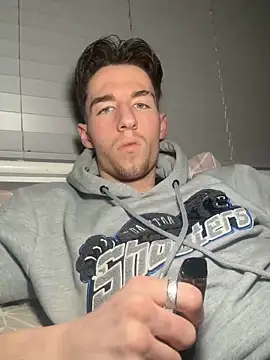 MikesWood21 online show from 14, 2, 2025