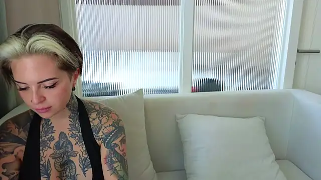 Snapshot of Alexandersonxo chatting on 27, 4, 2026 Alexandersonxo online show from 27, 4, 2026