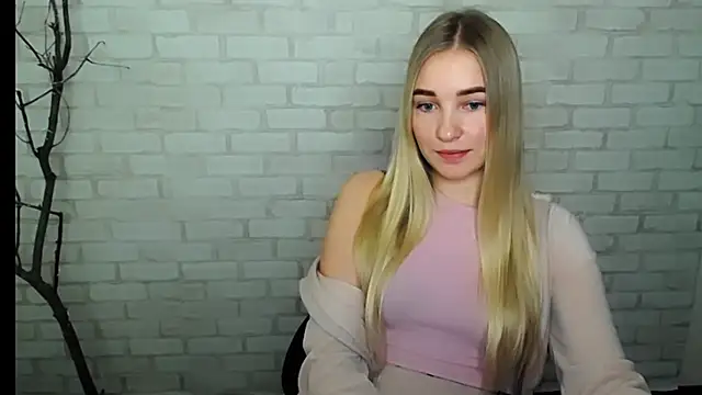 Snapshot of Queen_ofLove chatting on 31, 12, 2024 Queen ofLove online show from 31, 12, 2024