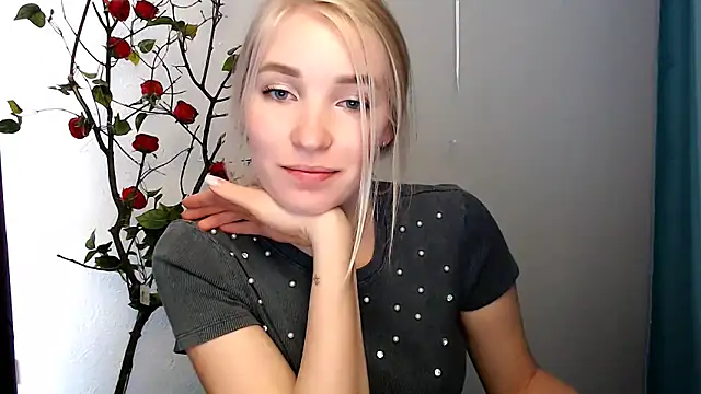 Queen ofLove online show from 14, 4, 2026