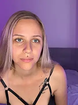 lunawolf21 online show from 18, 9, 2025