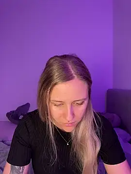 lunawolf21 online show from 13, 2, 2026