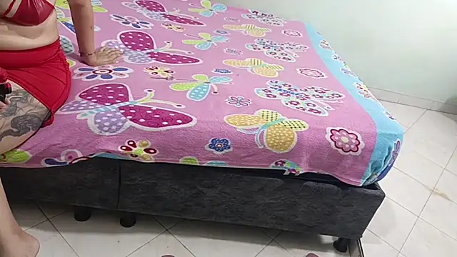 luxandracon23 online show from 4, 3, 2025