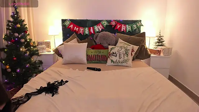 Aria Blisss online show from 7, 1, 2025