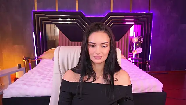 Snapshot of MilashaLovely chatting on 7, 11, 2025 MilashaLovely online show from 7, 11, 2025