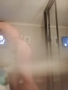 Snapshot of bennyboi1985 chatting on 1, 6, 2026 bennyboi1985 online show from 1, 6, 2026