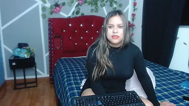 stephanieross202cl online show from 16, 3, 2025