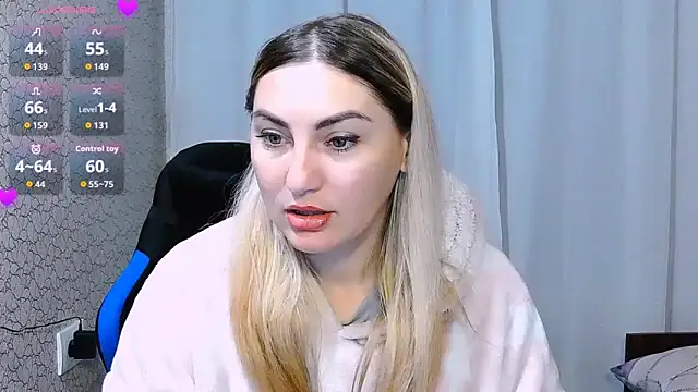 Snapshot of JaneLaJewel chatting on 31, 10, 2025 JaneLaJewel online show from 31, 10, 2025