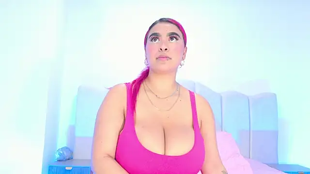 Snapshot of Sofia_martiin chatting on 4, 12, 2025 Sofia martiin online show from 4, 12, 2025